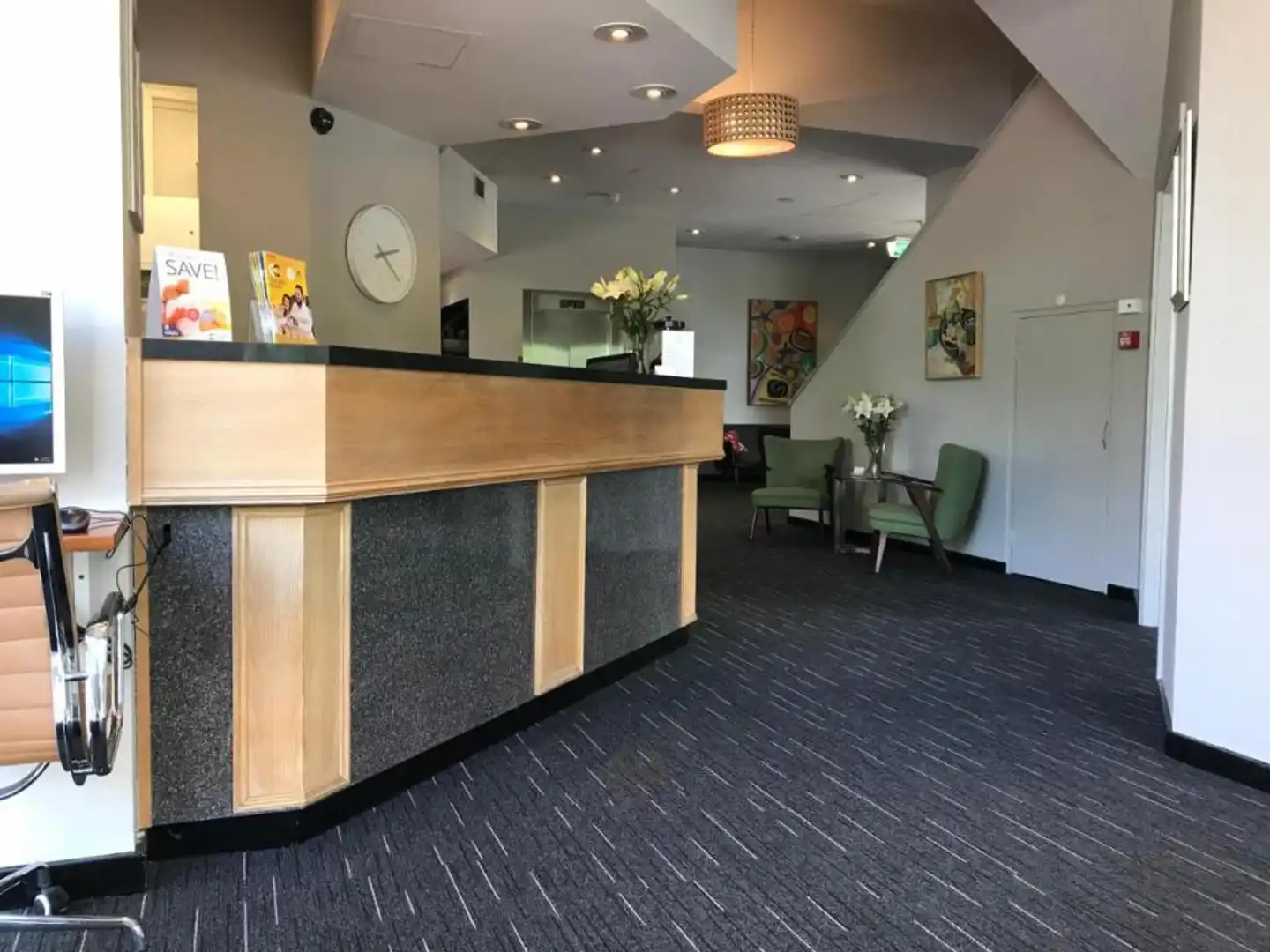 Sullivans Lobby