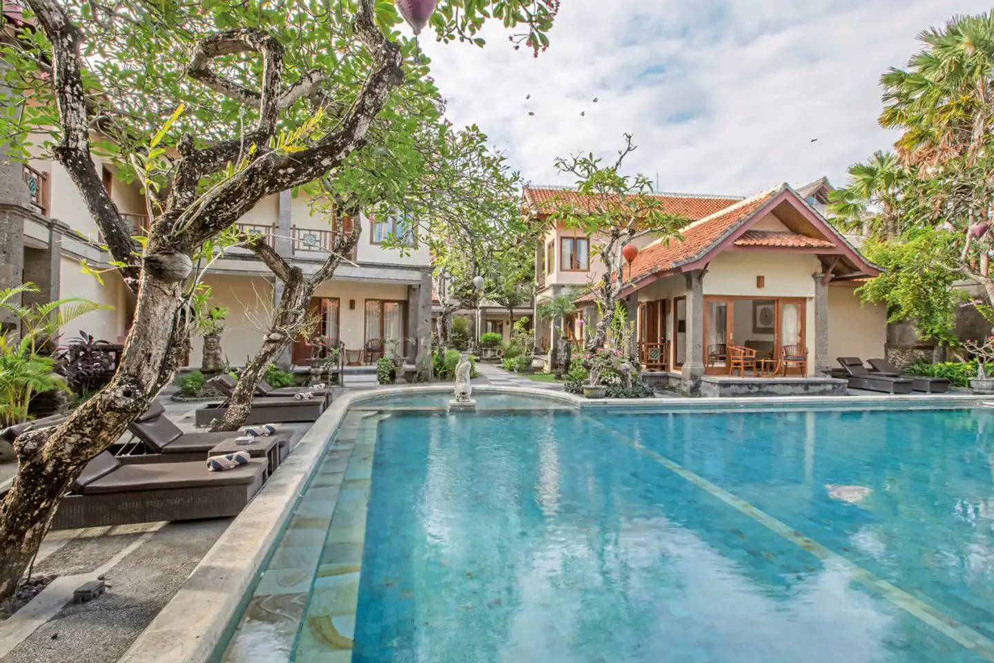 Puri Mesari Pool