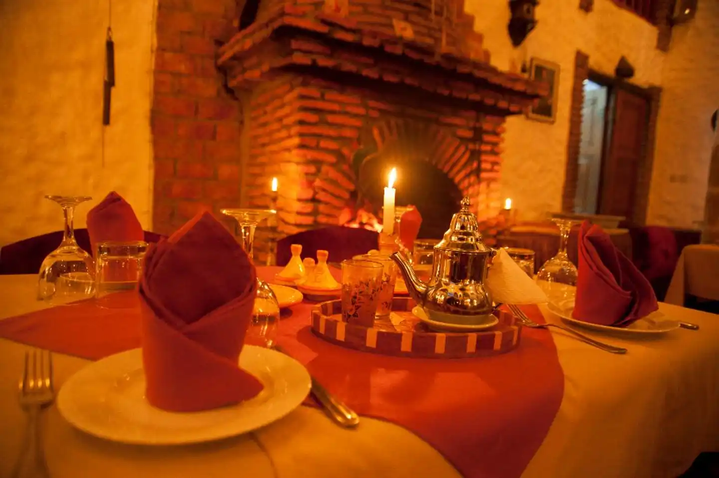 Riad Al Madina Bar
