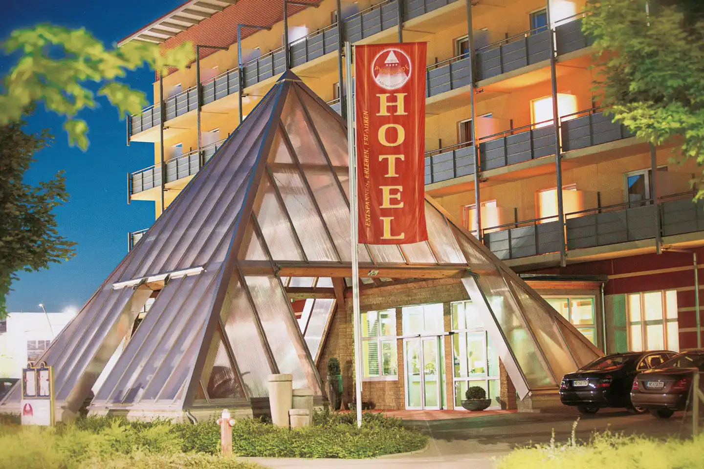 Kurhotel Pyramide Aussenansicht