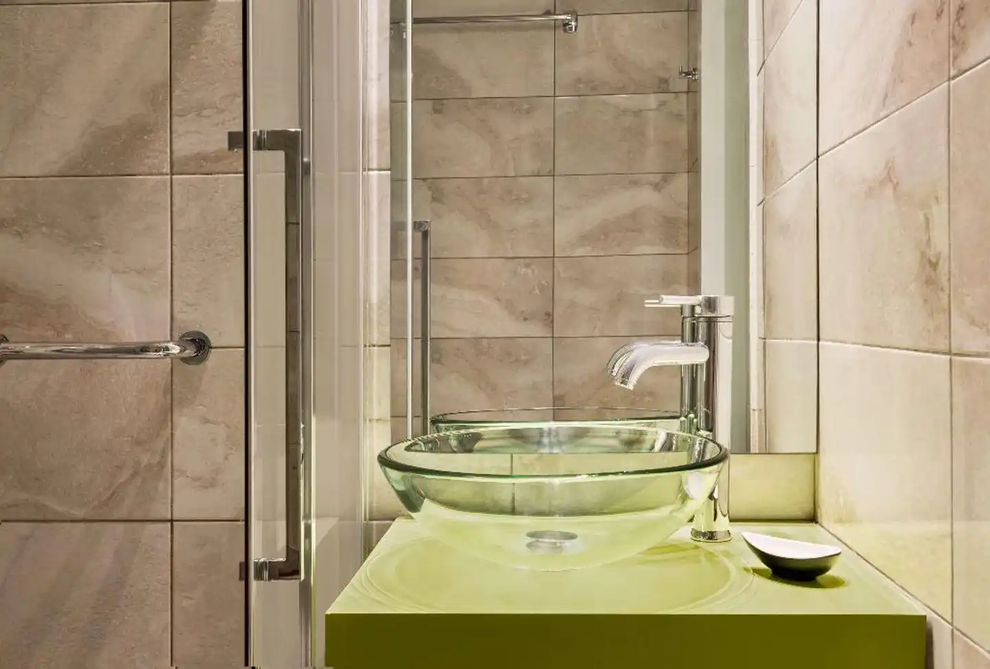 TRYP by Wyndham Corfu Dassia Badezimmer