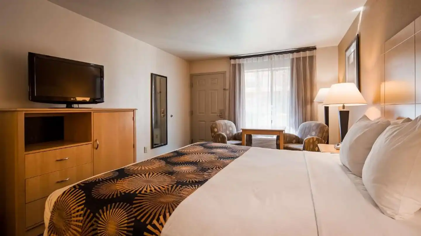 Best Western Palm Court Inn Wohnbeispiel