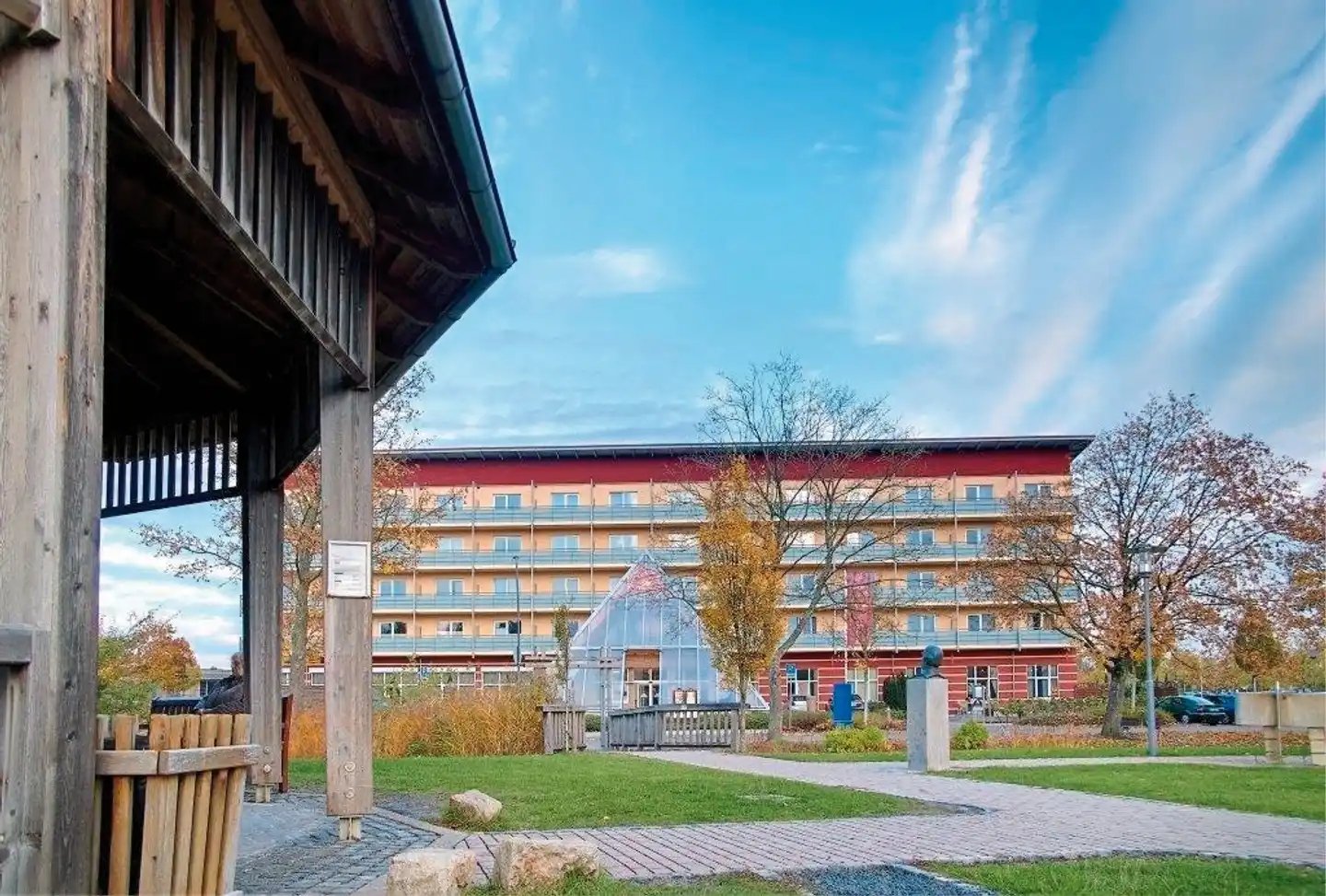 Kurhotel Pyramide Aussenansicht