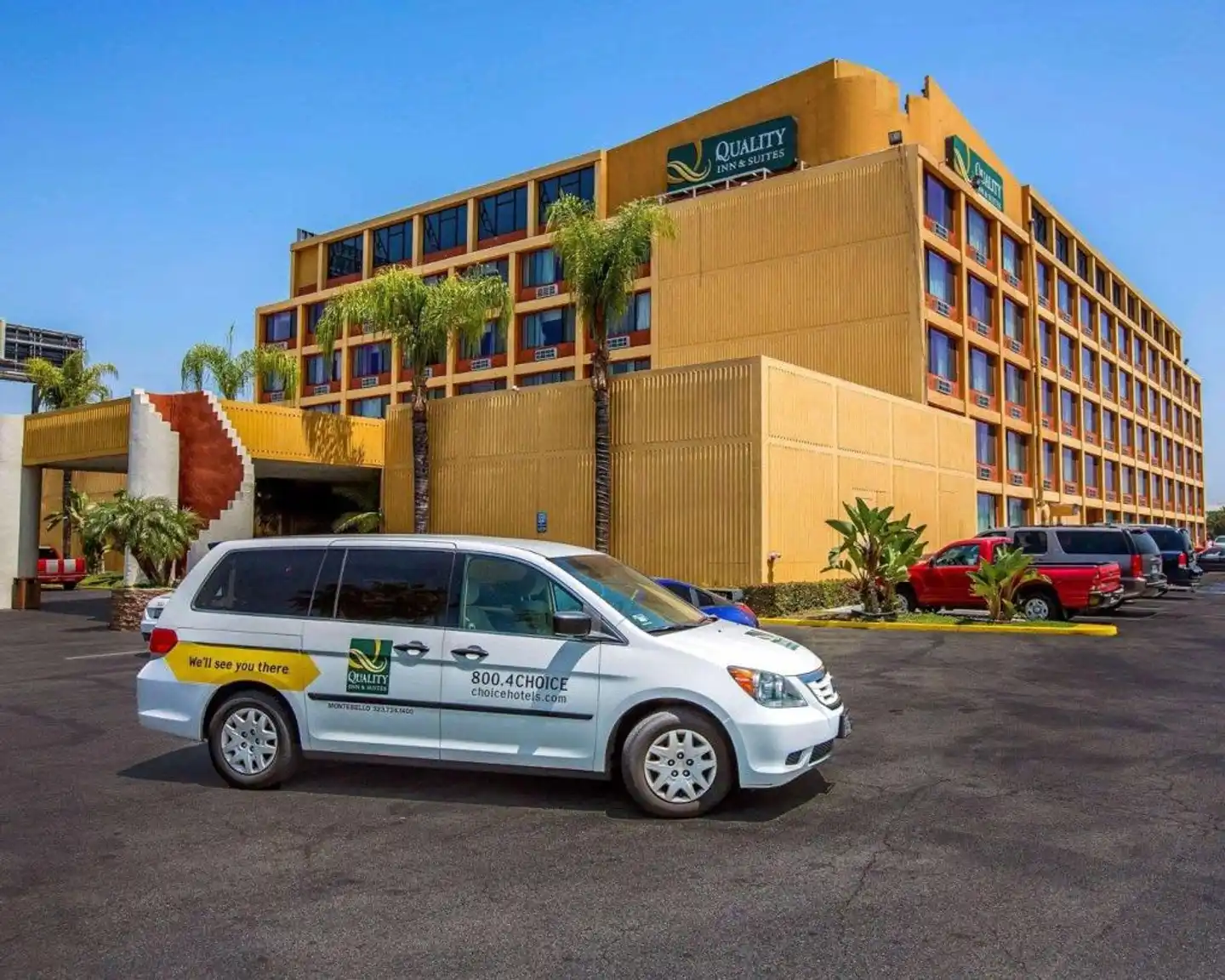 Quality Inn & Suites Montebello Aussenansicht