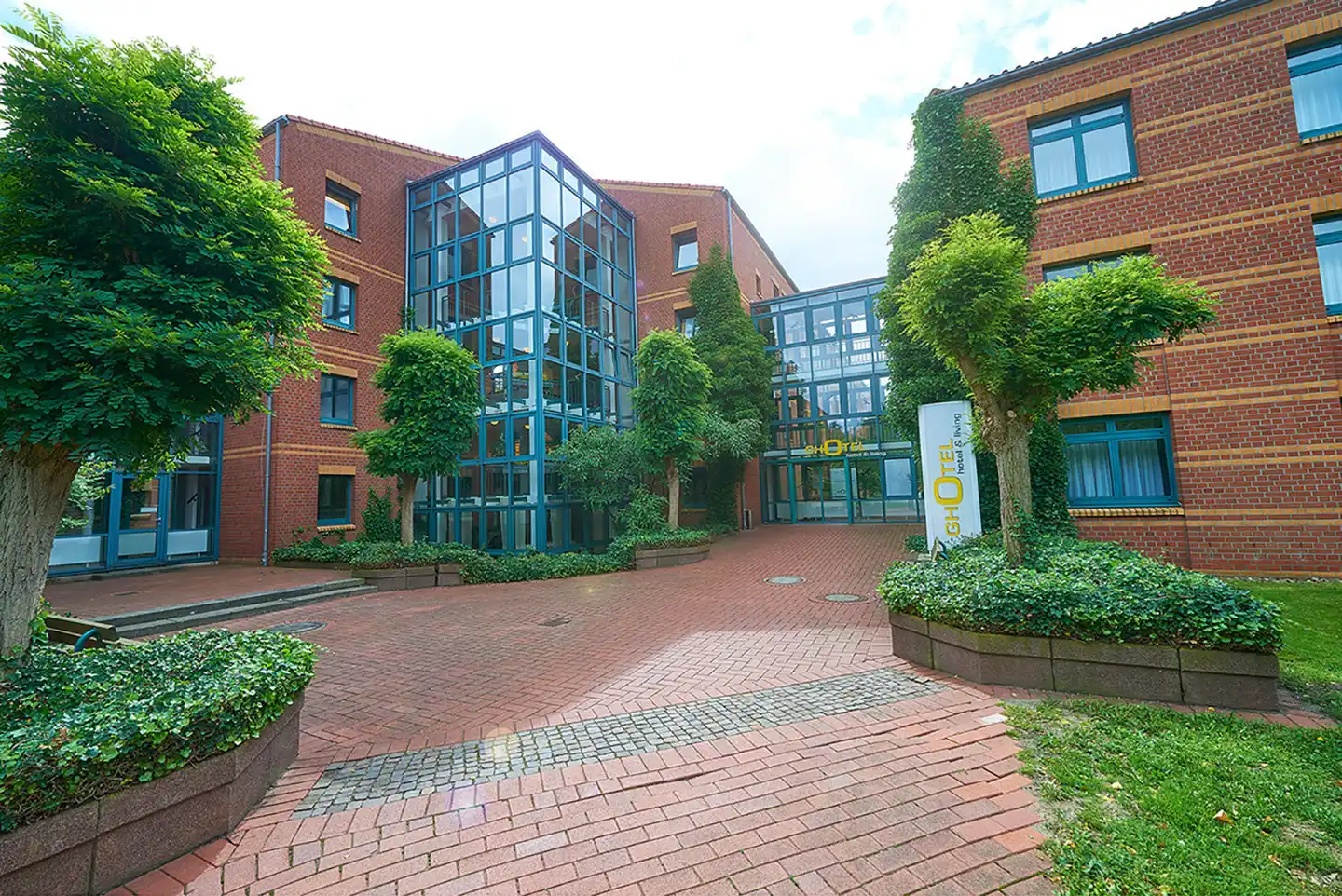 GHOTEL hotel & living Hannover Aussenansicht