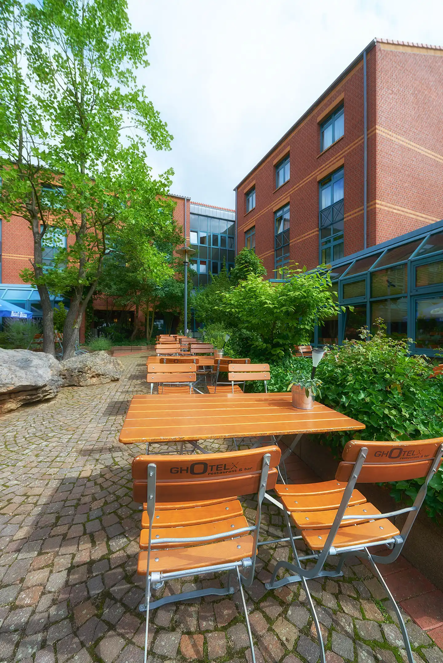 GHOTEL hotel & living Hannover Terrasse