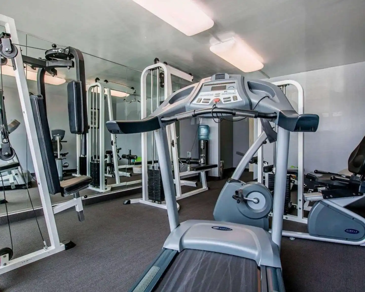 Quality Inn & Suites Montebello Sport und Entertainment