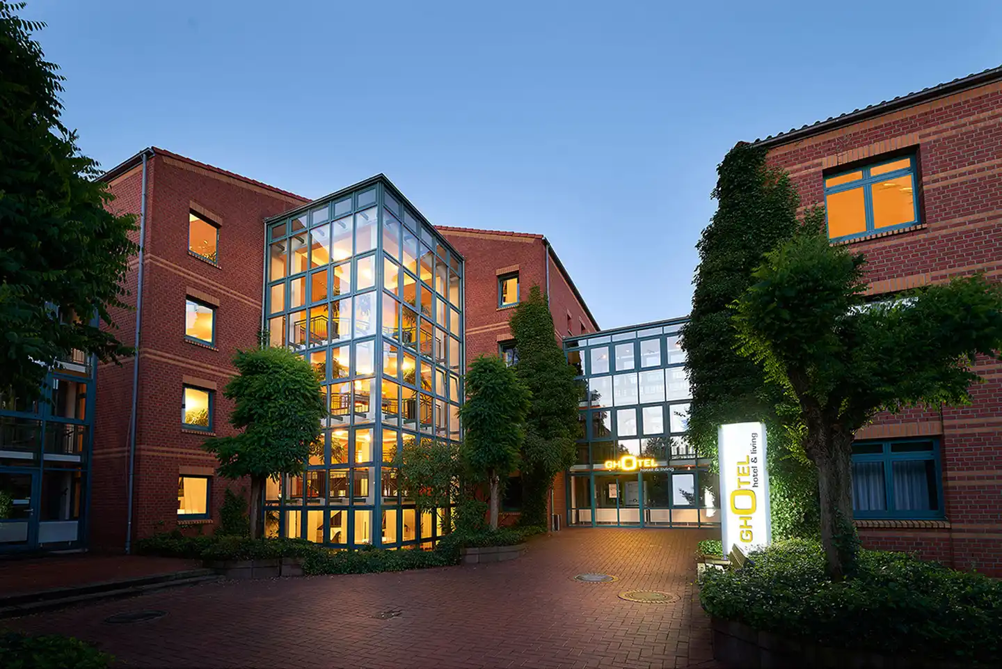 GHOTEL hotel & living Hannover Aussenansicht