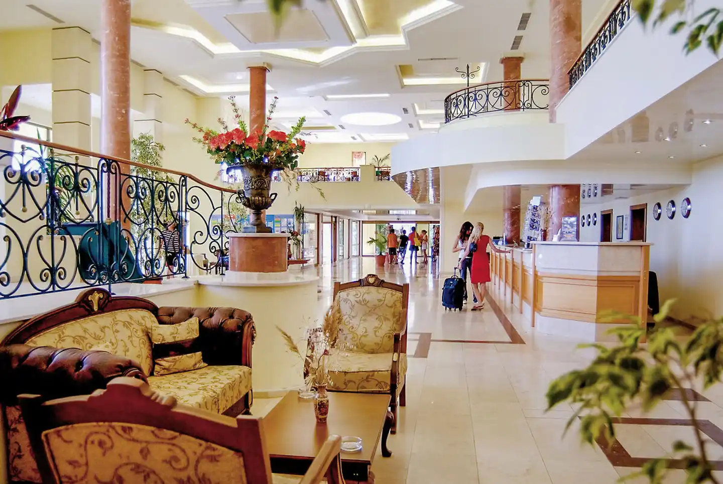 Duni Royal Resort Belleville Lobby