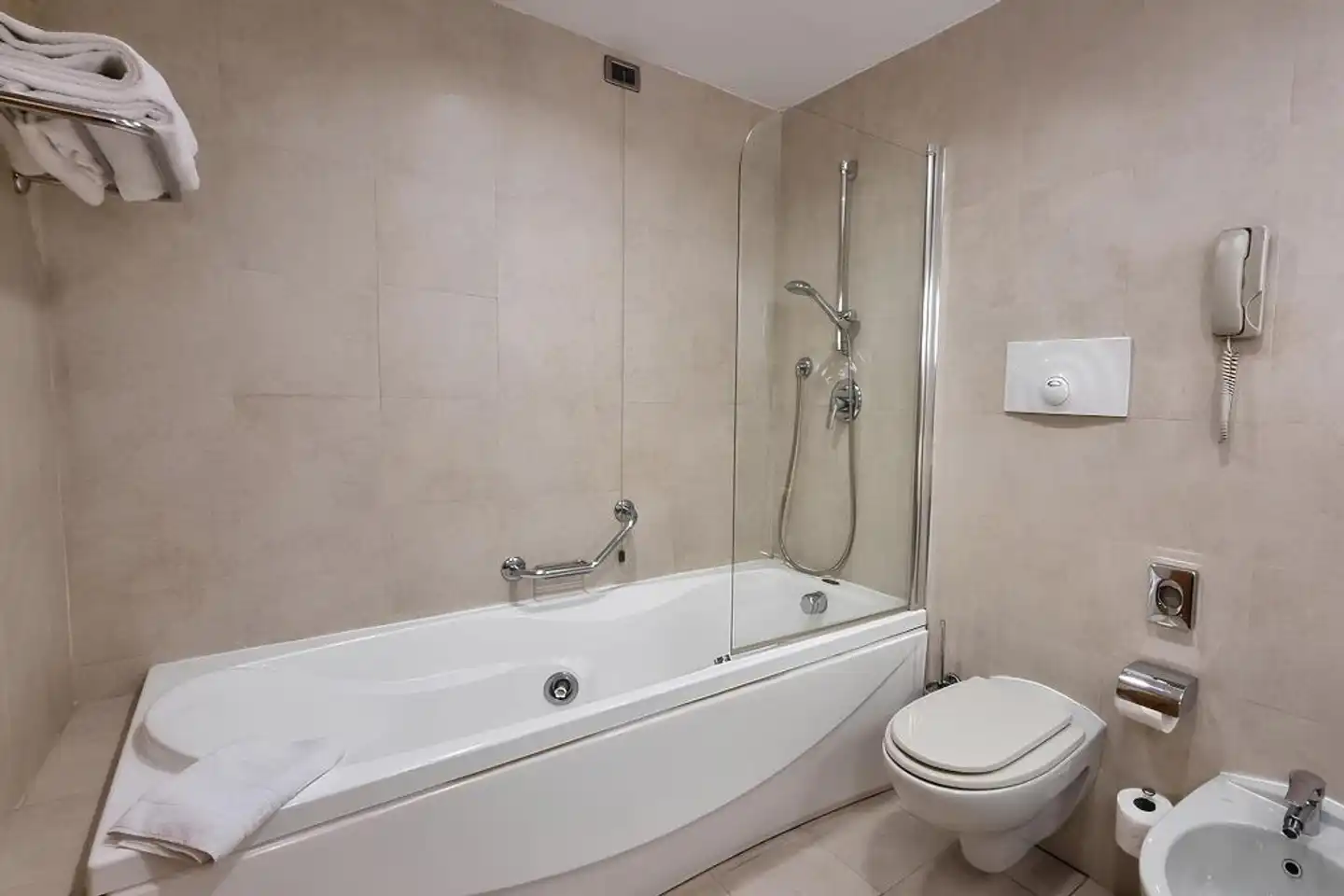 Plaza Caserta Badezimmer