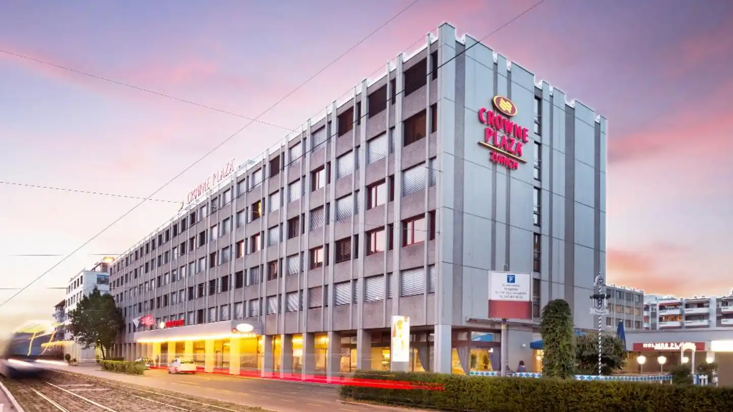 Crowne Plaza Zürich Aussenansicht