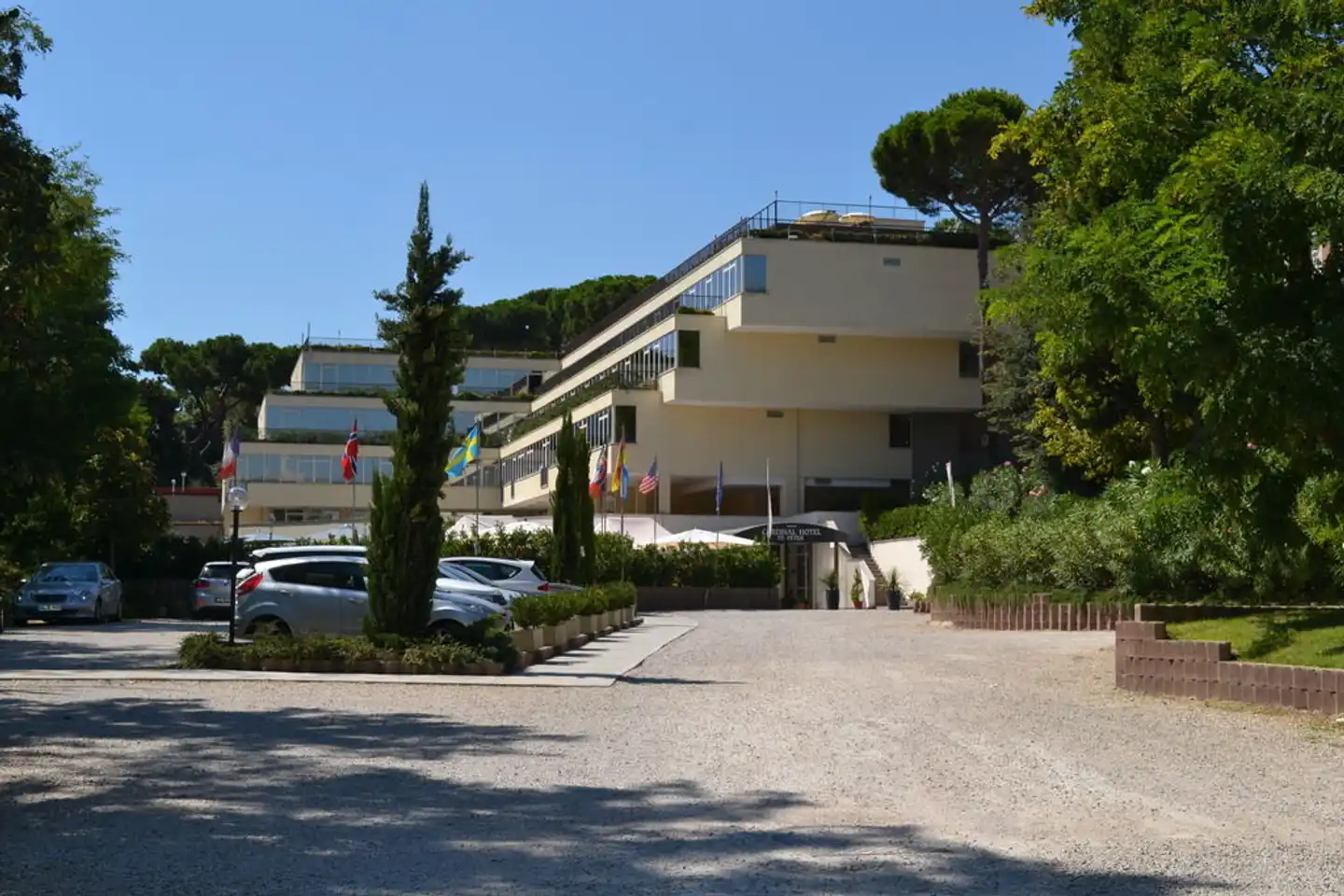 Cardinal Hotel St. Peter Aussenansicht