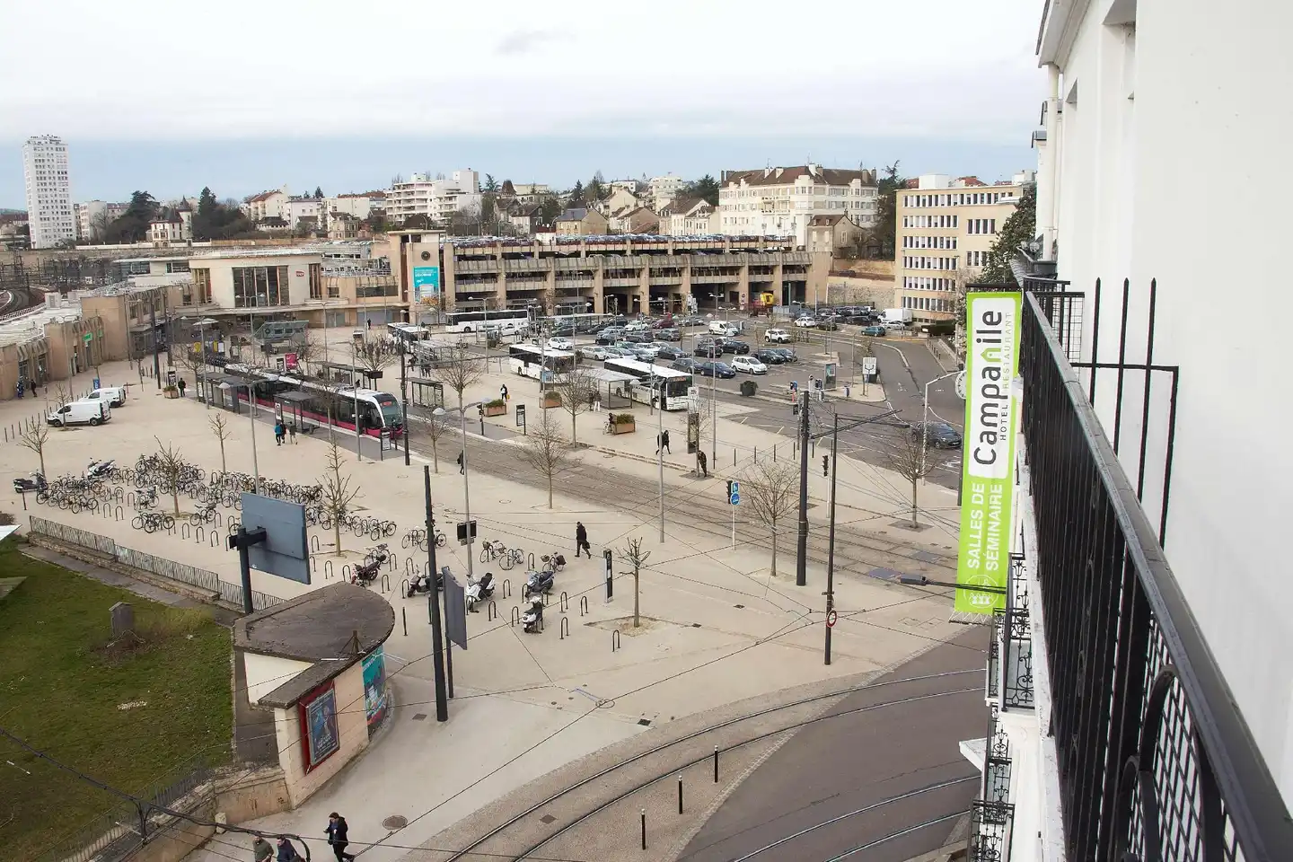 Campanile Dijon Centre - Gare Aussenansicht