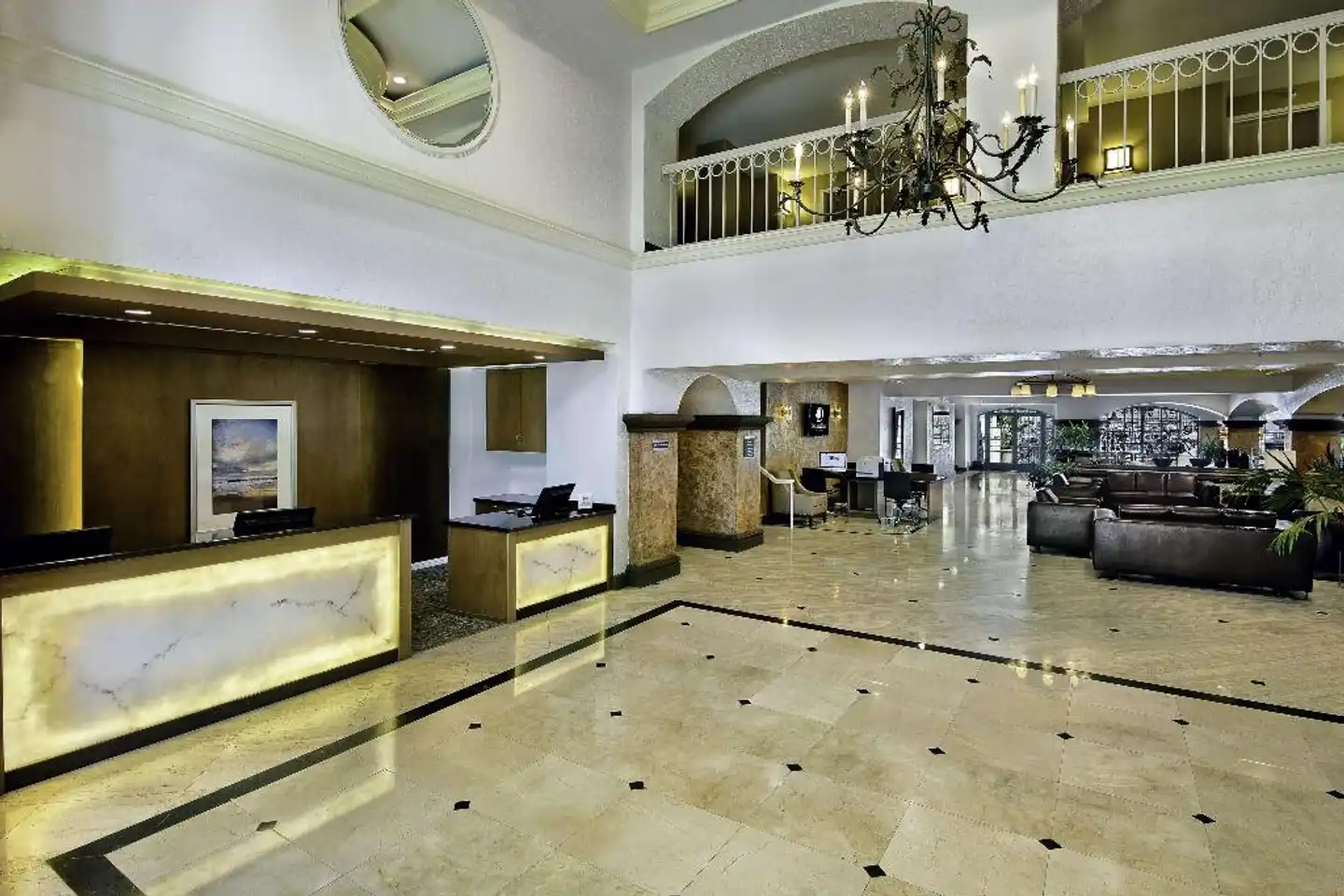 DoubleTree by Hilton San Pedro Lobby