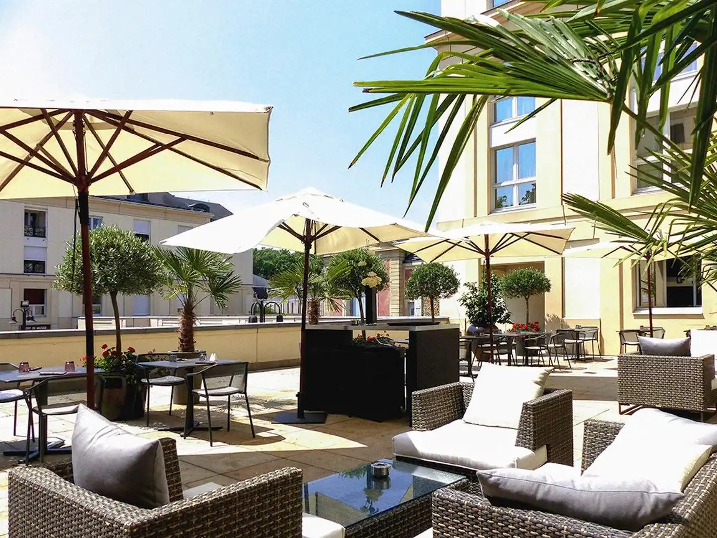 Le Louis Versailles Château Hotel - MGallery Terrasse