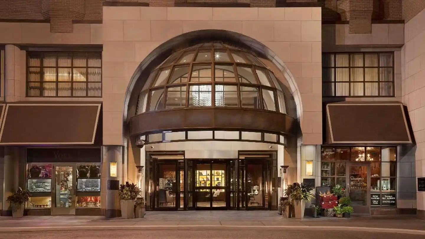 The Yorkville Royal Sonesta Hotel Aussenansicht