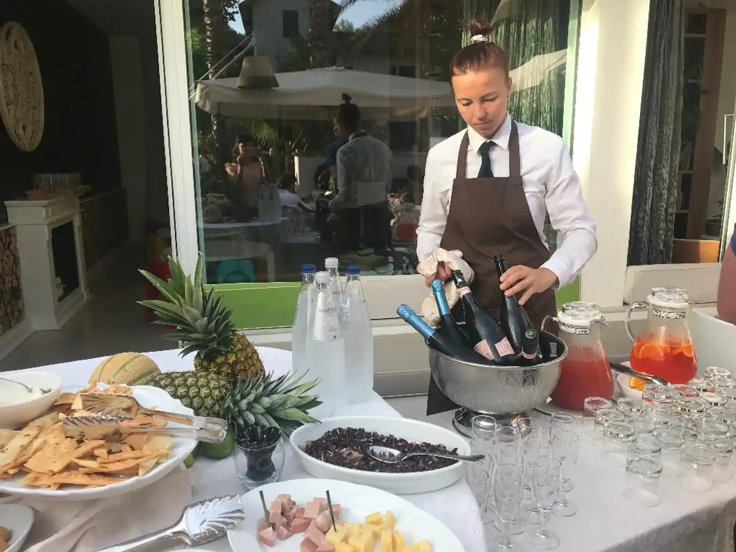 Select Suites & Spa Restaurant