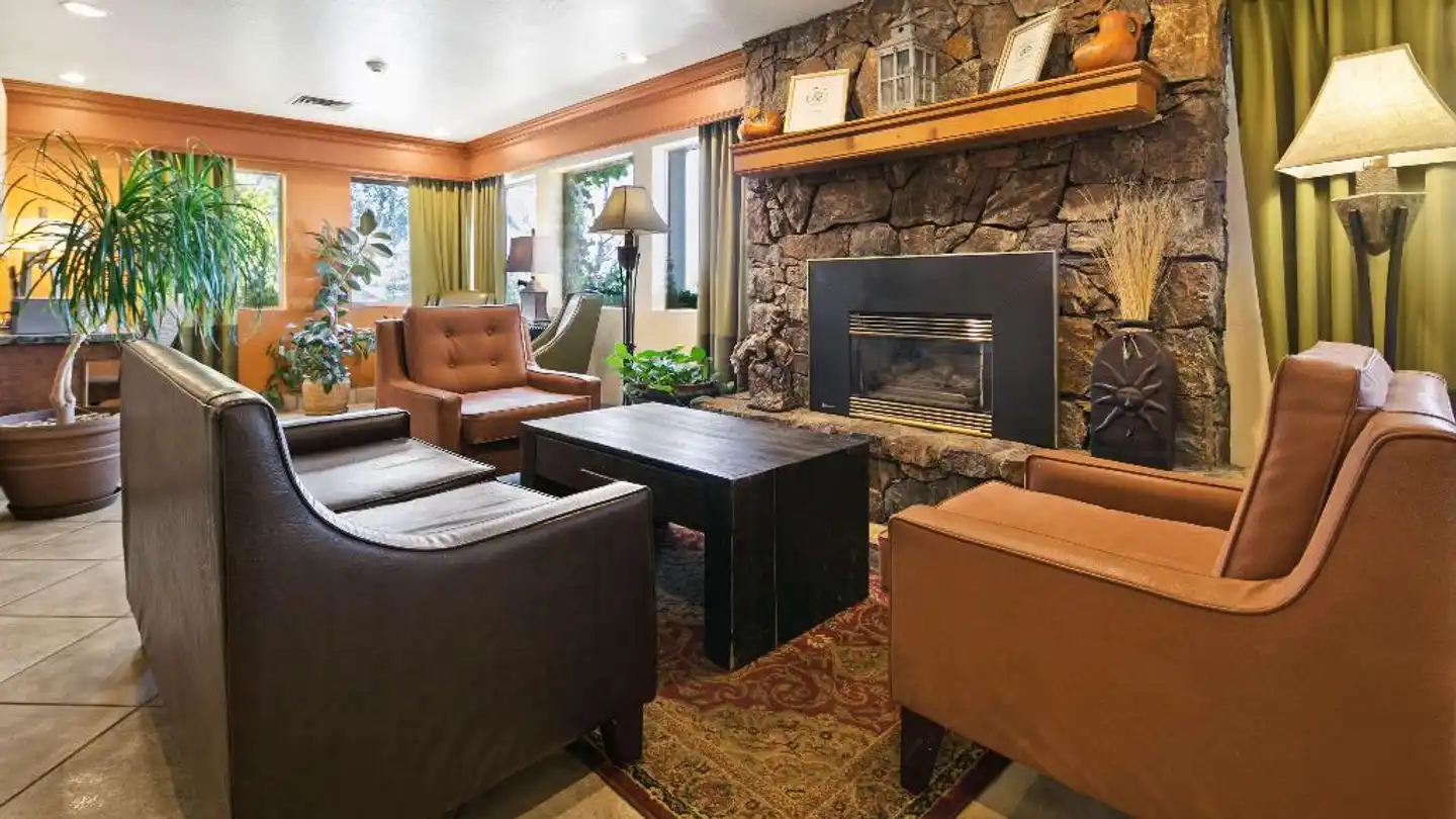 Best Western Prescottonian Lobby