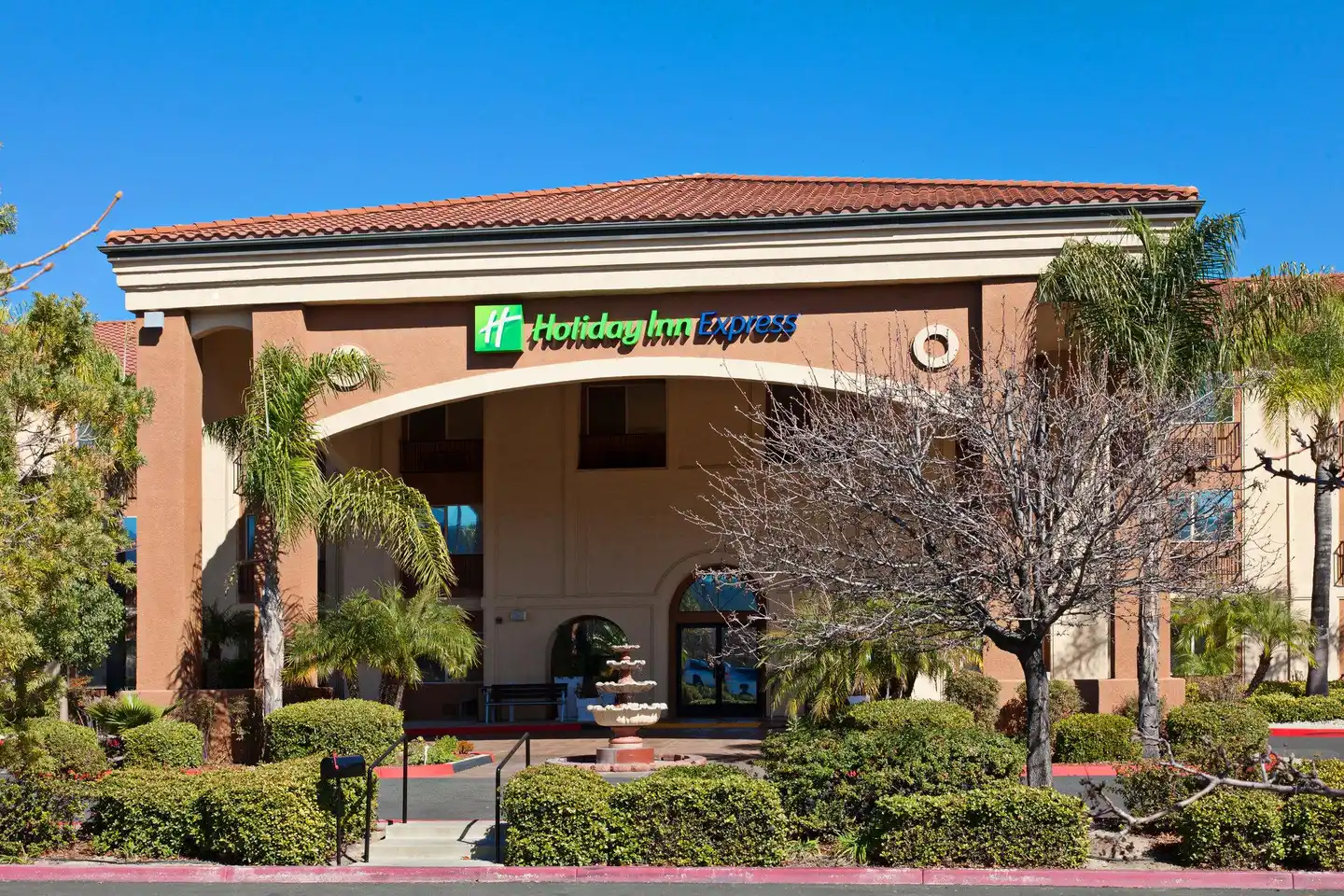 Holiday Inn Express Temecula Aussenansicht