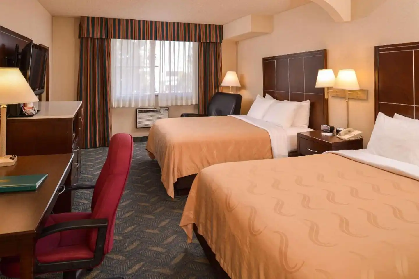 Quality Inn & Suites Walnut Wohnbeispiel