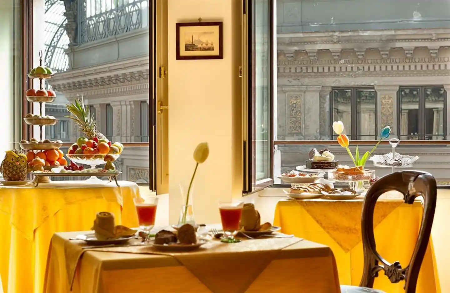 Art Resort Galleria Umberto Restaurant