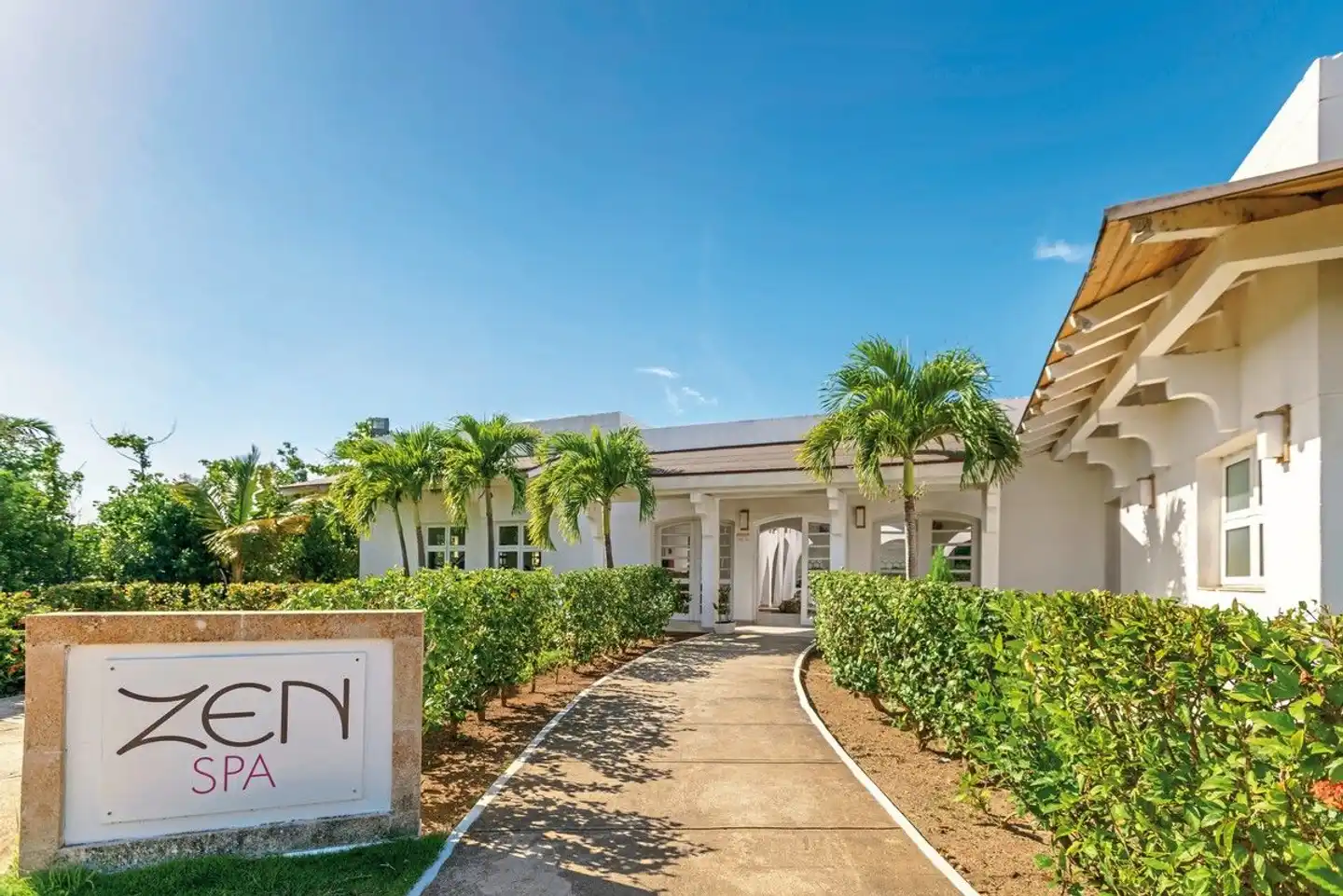 Memories Caribe Beach Resort Aussenansicht