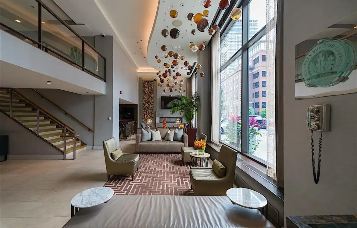 Felix Lobby