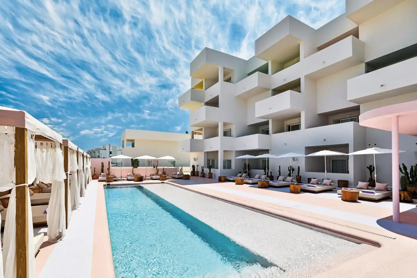 Paradiso Ibiza Art Pool