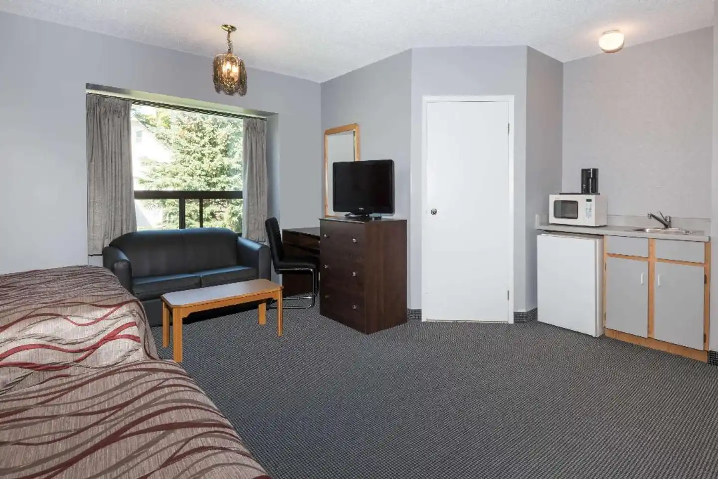 Super 8 by Wyndham Mt Hope Hamilton Intl Arpt ON Wohnbeispiel