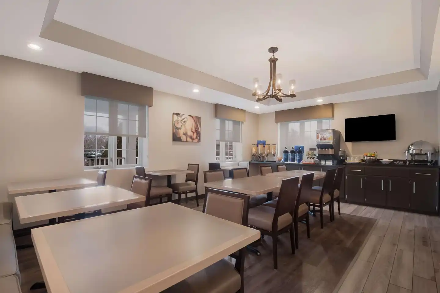 Best Western Colonel Butler Inn Lobby