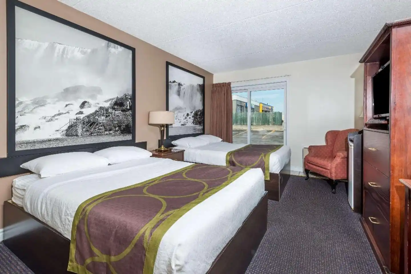 Super 8 by Wyndham Cambridge/Kitchener/Waterloo Area Wohnbeispiel