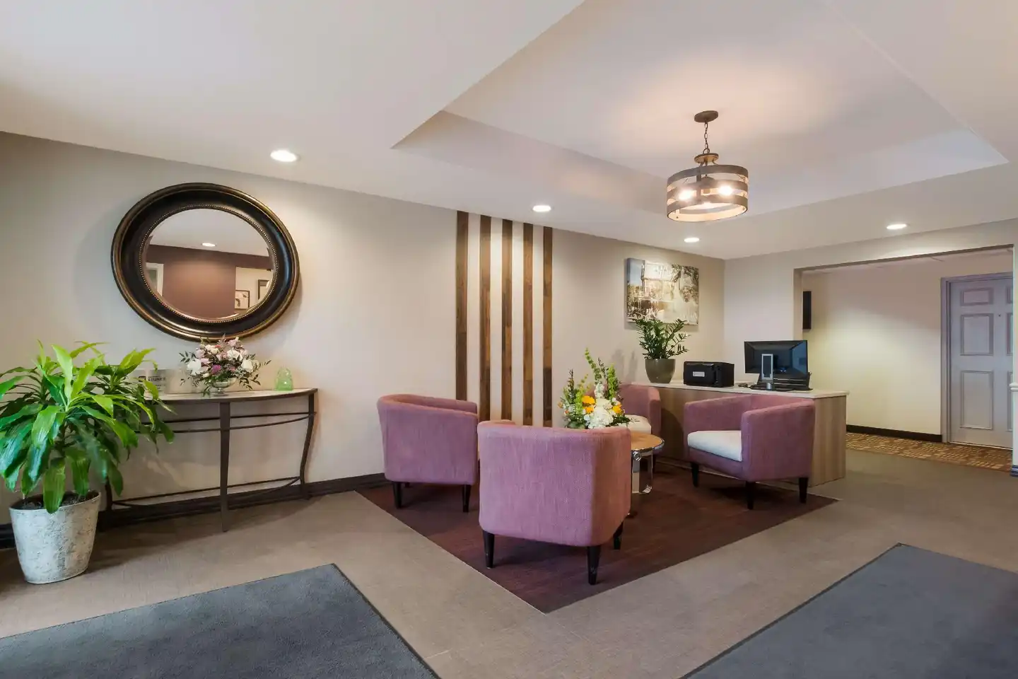 Best Western Colonel Butler Inn Lobby