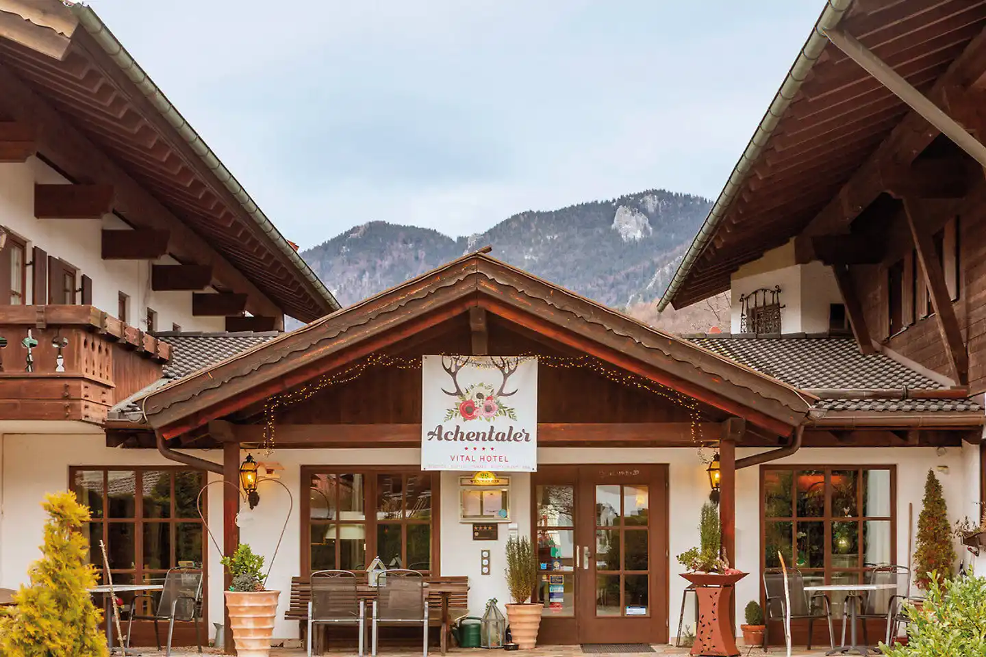 DEVA Achentaler Vitalhotel Aussenansicht