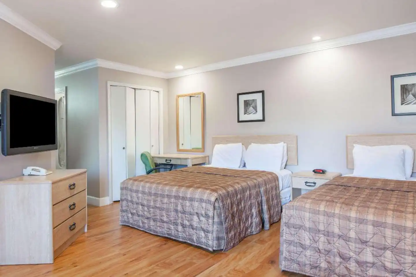 Days Inn by Wyndham San Francisco S/Oyster Point Airport Wohnbeispiel