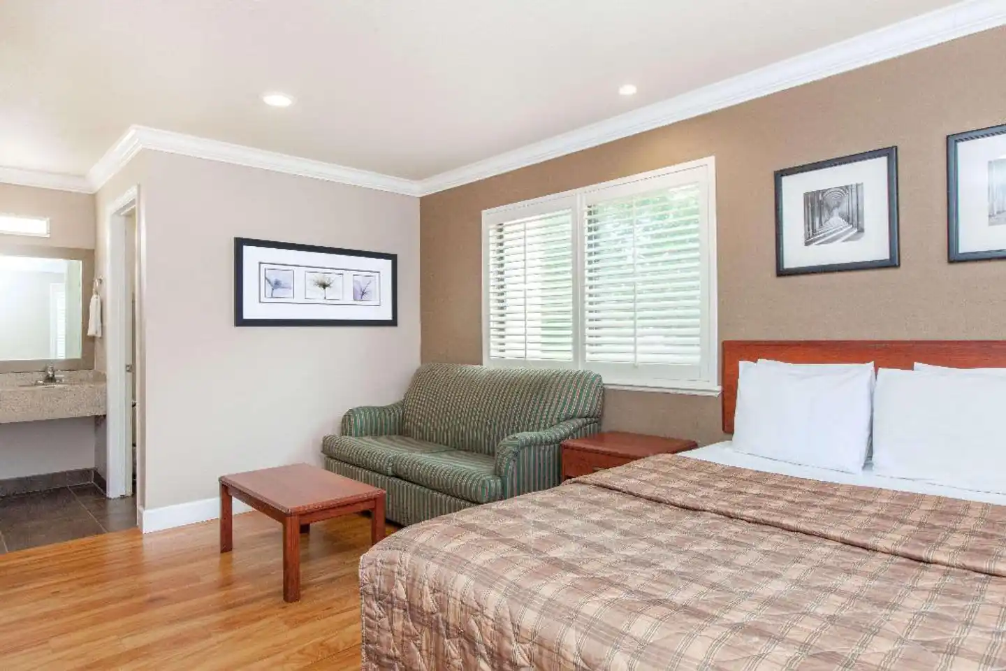 Days Inn by Wyndham San Francisco S/Oyster Point Airport Wohnbeispiel