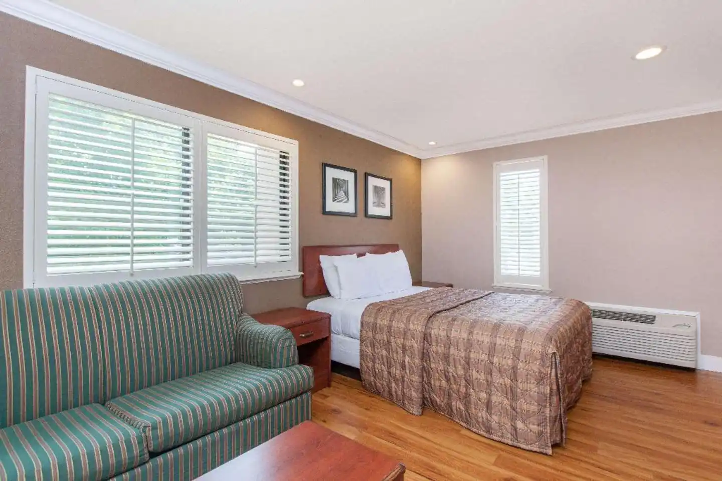 Days Inn by Wyndham San Francisco S/Oyster Point Airport Wohnbeispiel