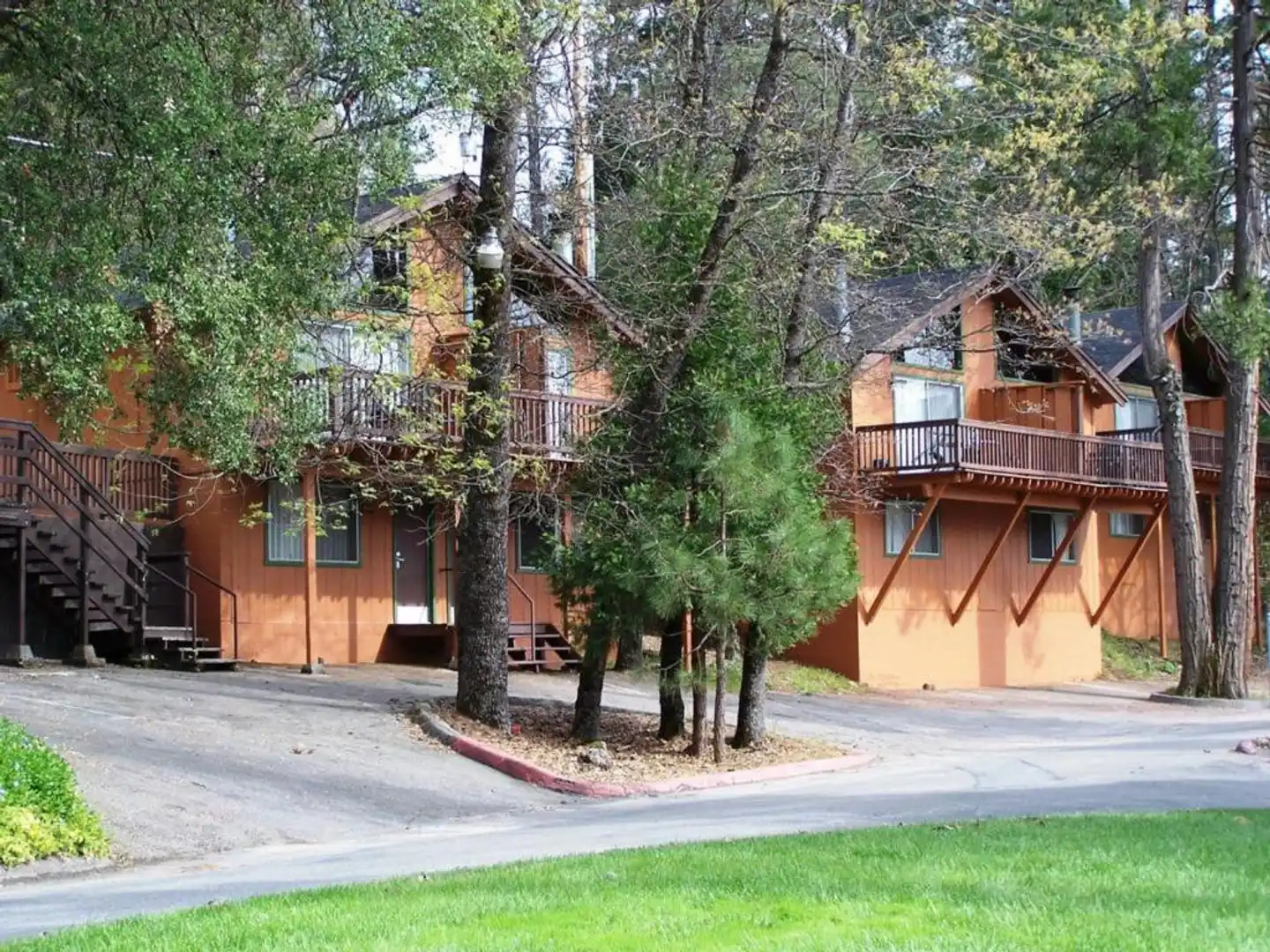 The Pines Resort Aussenansicht