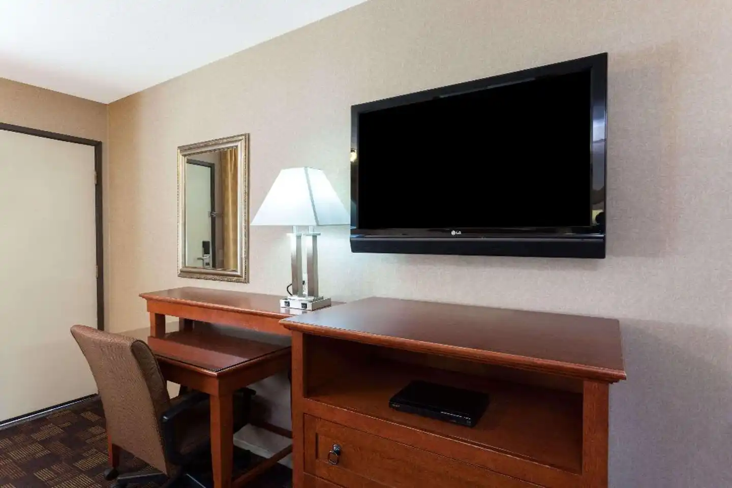 Days Inn by Wyndham Alhambra CA Badezimmer