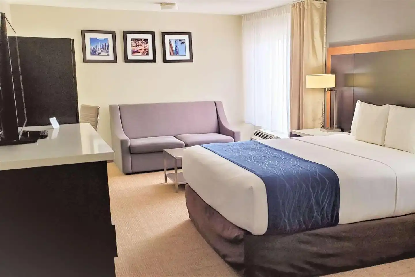 Comfort Inn & Suites Near Universal - North Hollywood - Burbank Wohnbeispiel