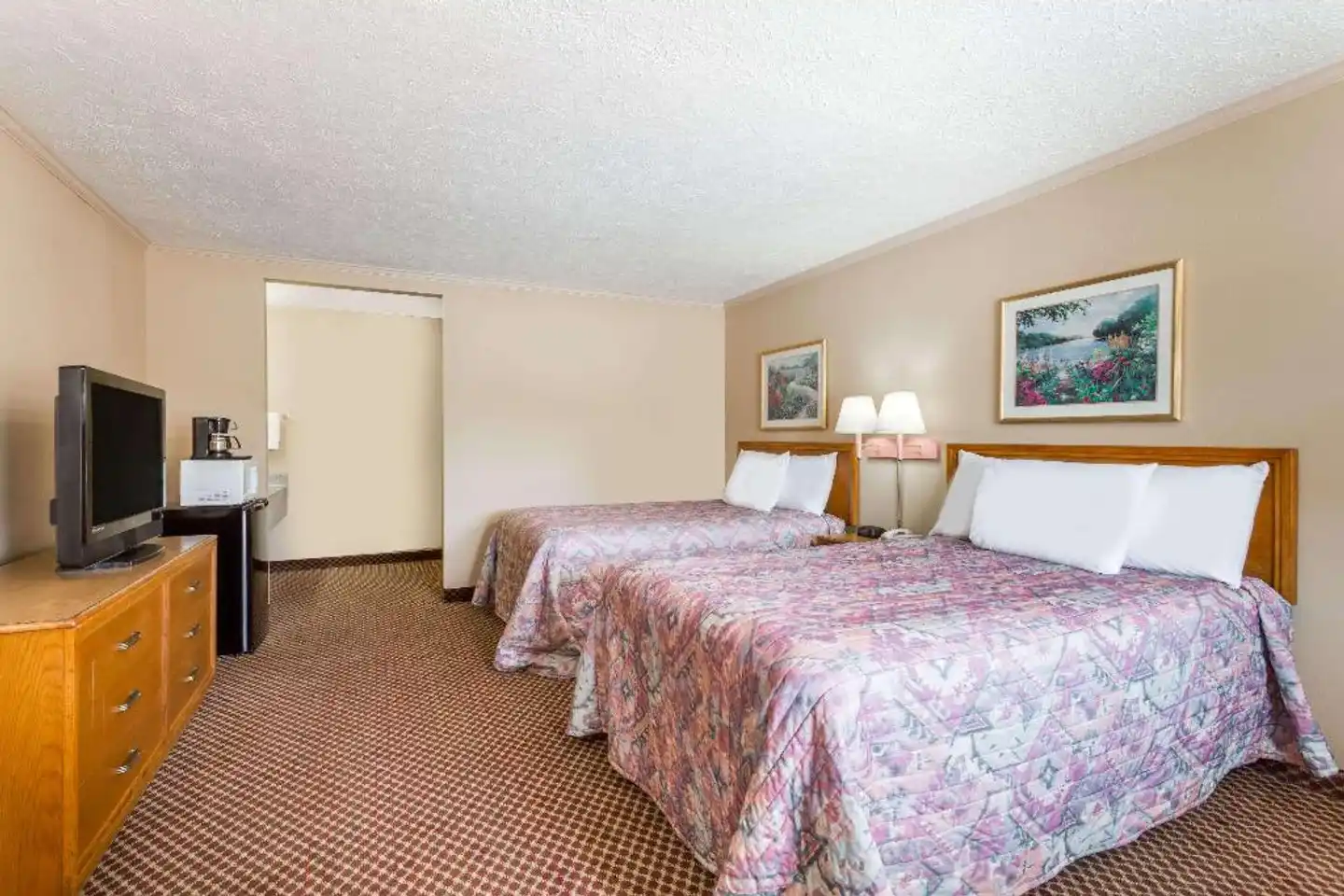 Travelodge by Wyndham Ridgeway Martinsville Area Wohnbeispiel