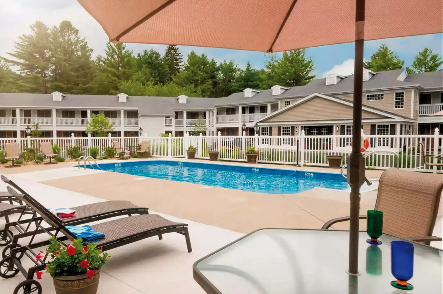 Port Inn & Suites Kennebunk, Ascend Hotel Collection Pool