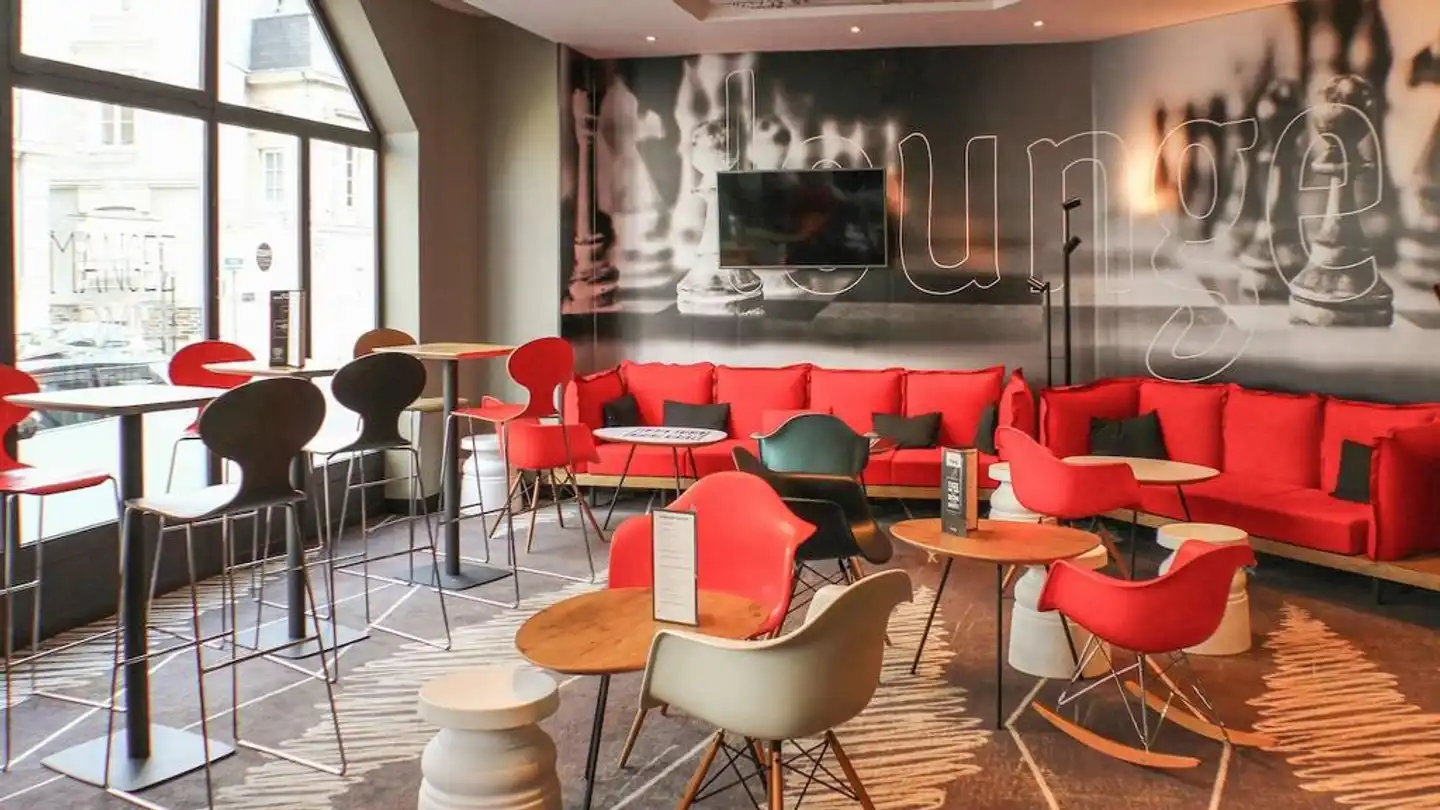 ibis Nantes Centre Tour Bretagne Bar