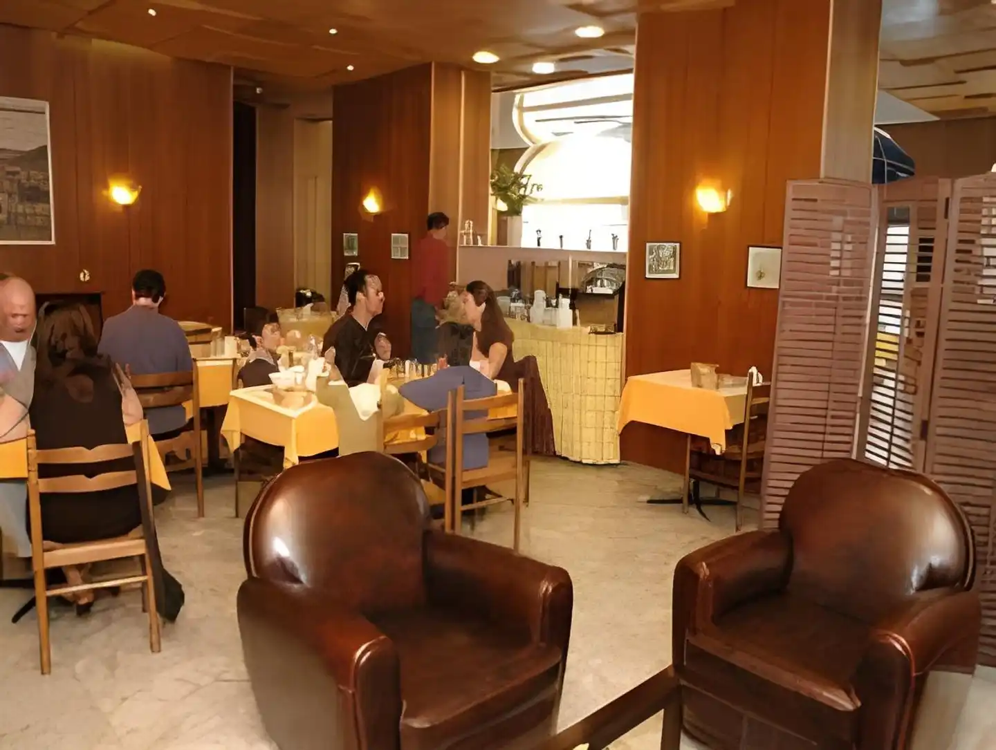 Cecil' hotel Bar