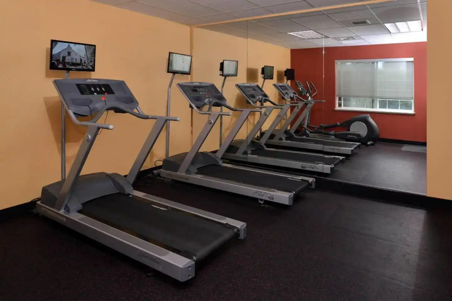 TownePlace Suites by Marriott Sacramento Cal Expo Sport und Entertainment