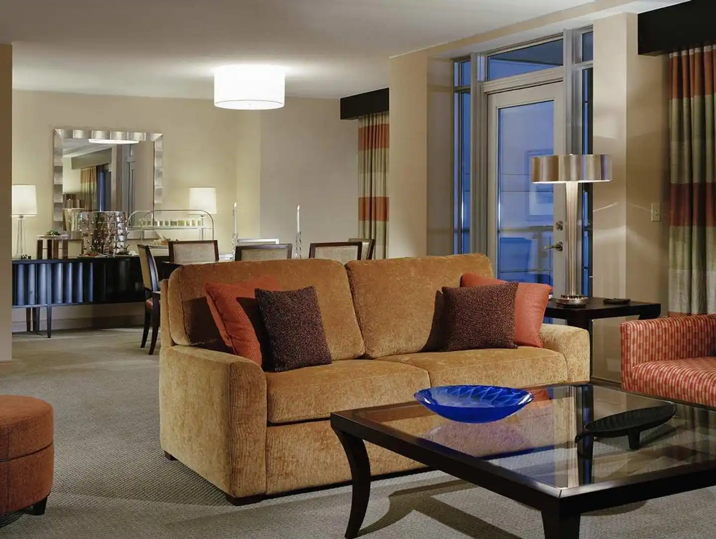Hilton Baltimore Inner Harbor Lobby