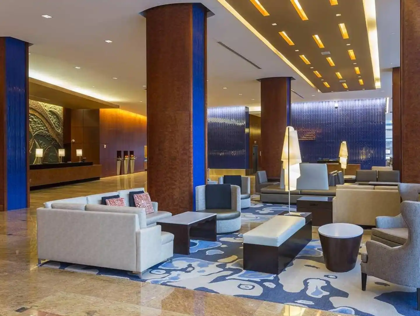 Hilton Baltimore Inner Harbor Lobby
