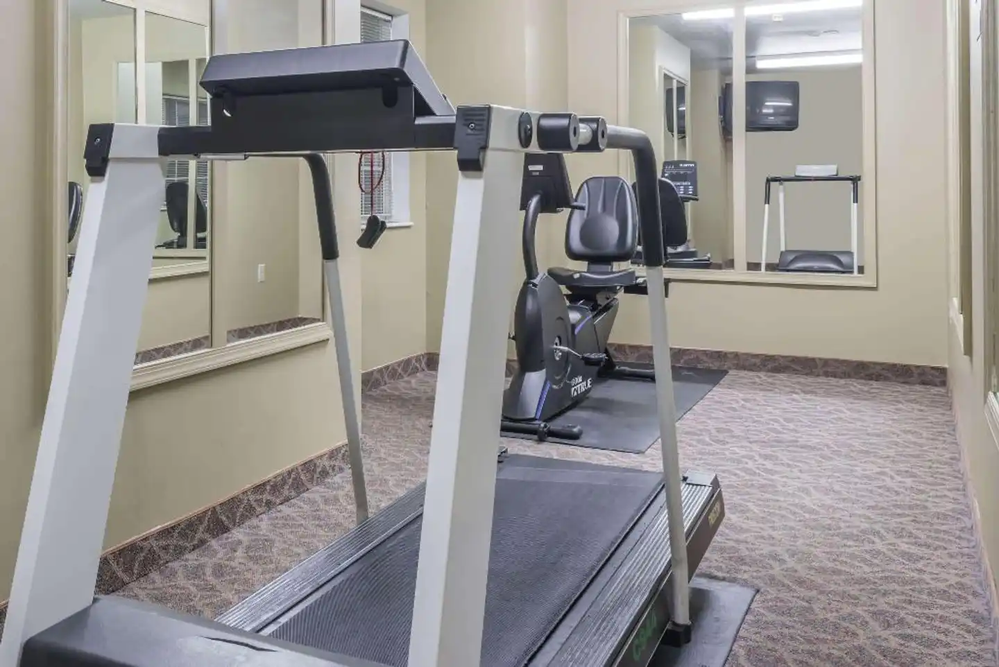 Microtel Inn & Suites by Wyndham West Chester Sport und Entertainment