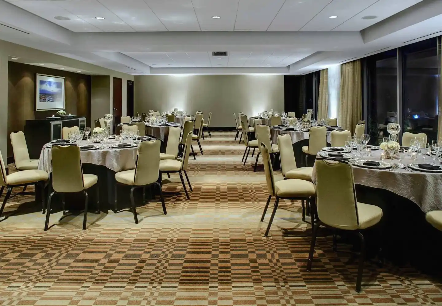 Twelve Downtown, Autograph Collection Restaurant