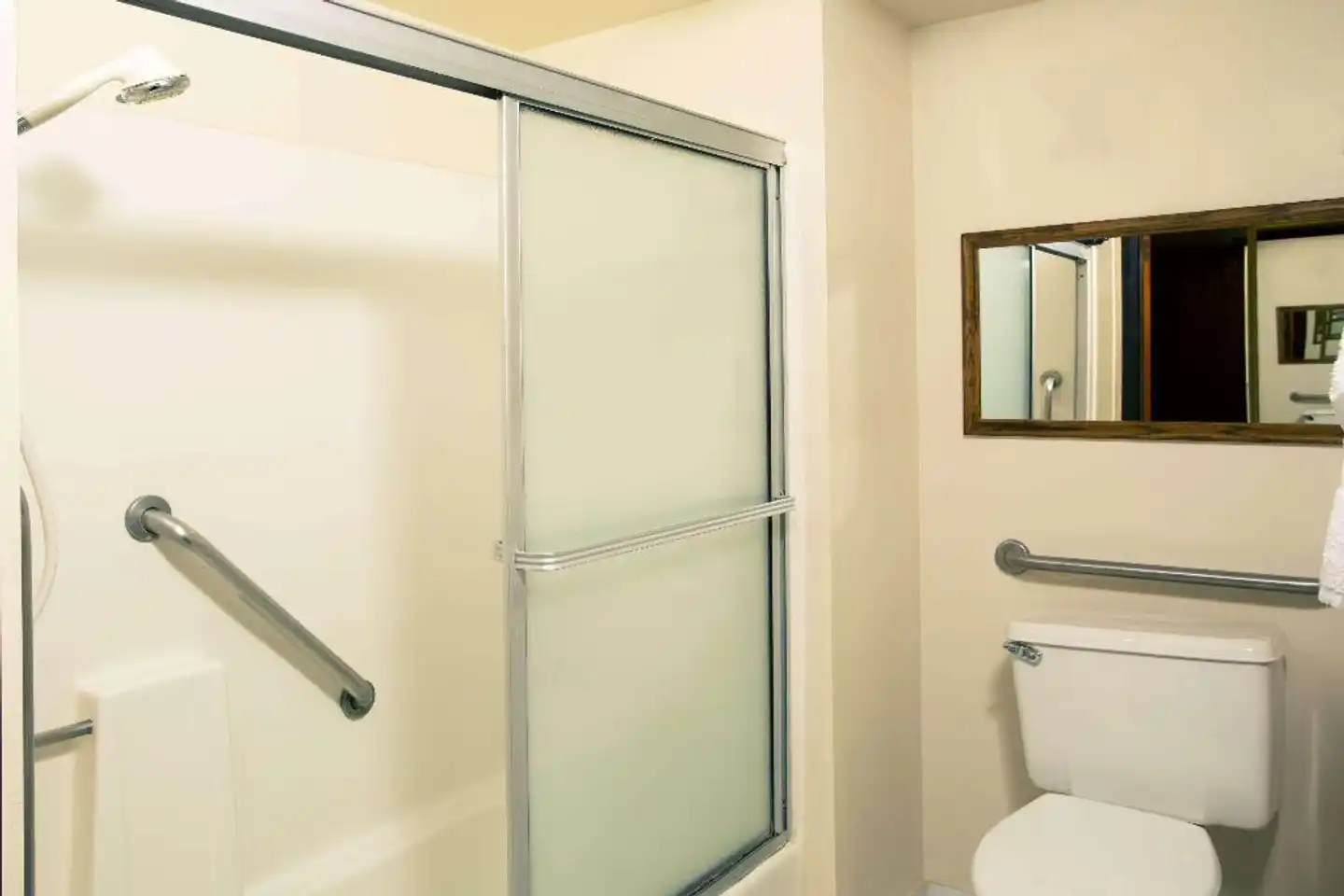 Travelodge by Wyndham Ocean Front Badezimmer