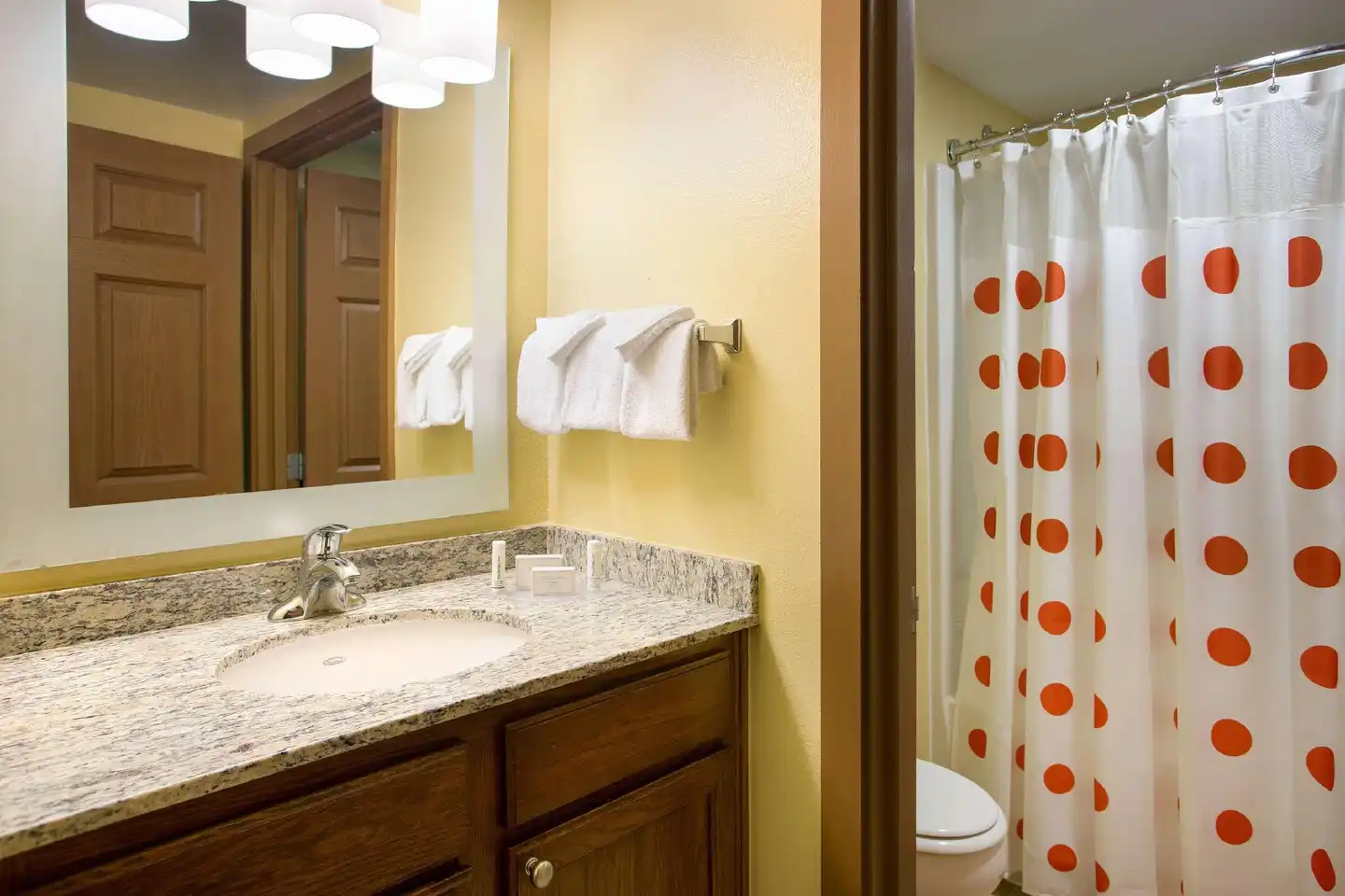 Sonesta Simply Suites Scottsdale North Badezimmer